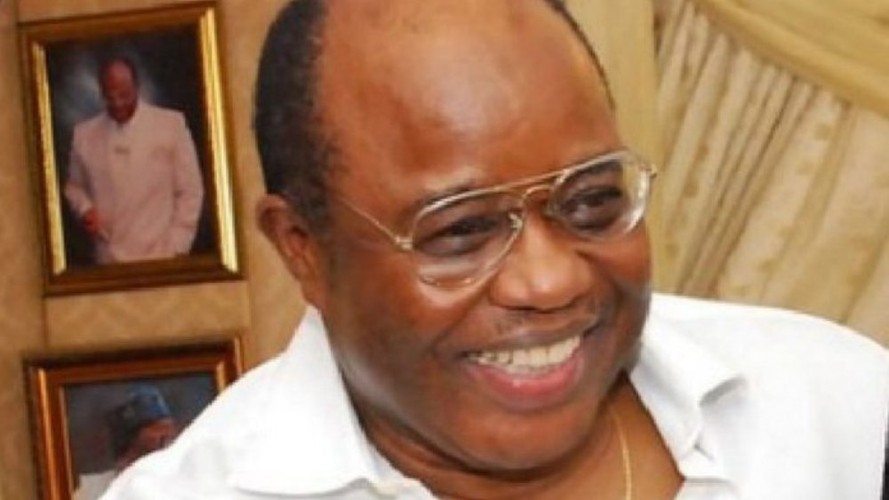 Billionaire businessman, Harry Akande is dead.