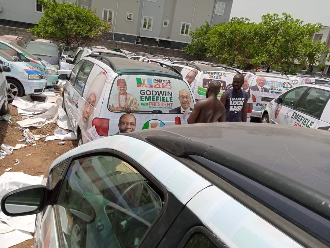 2023: CBN Gov, Godwin Emefiele's branded campaign buses surface [PHOTOS]